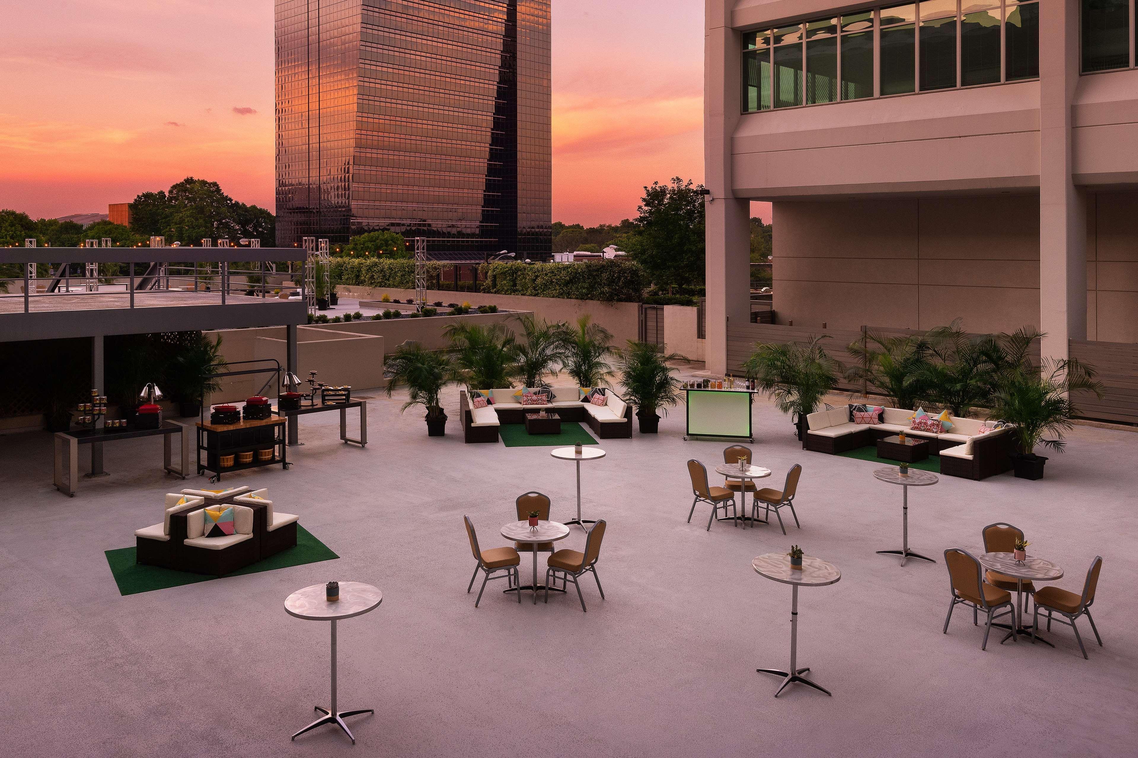 Отель Hilton Атланта Экстерьер фото